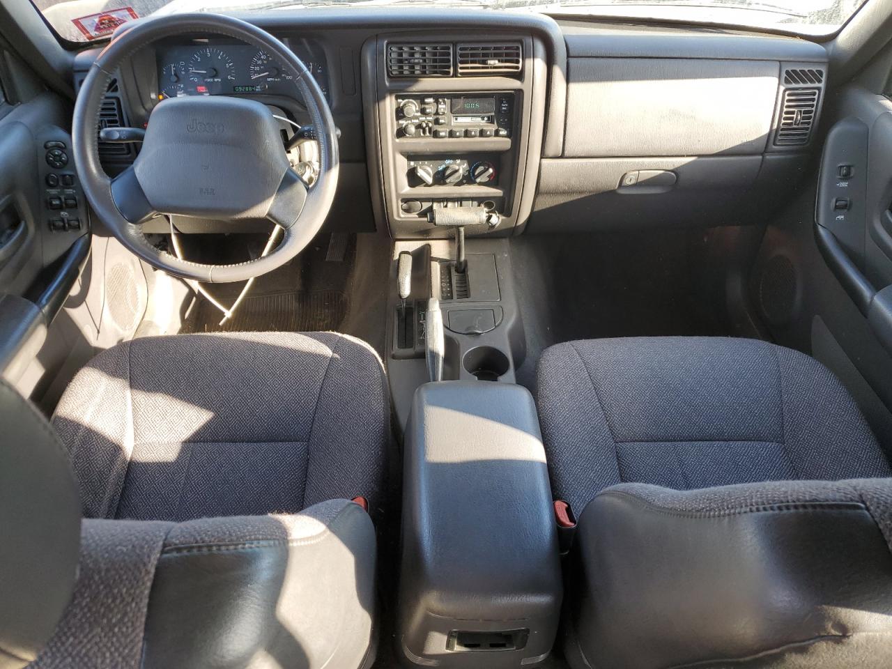 2000 Jeep Cherokee Classic VIN: 1J4FF58S8YL194566 Lot: 85357295