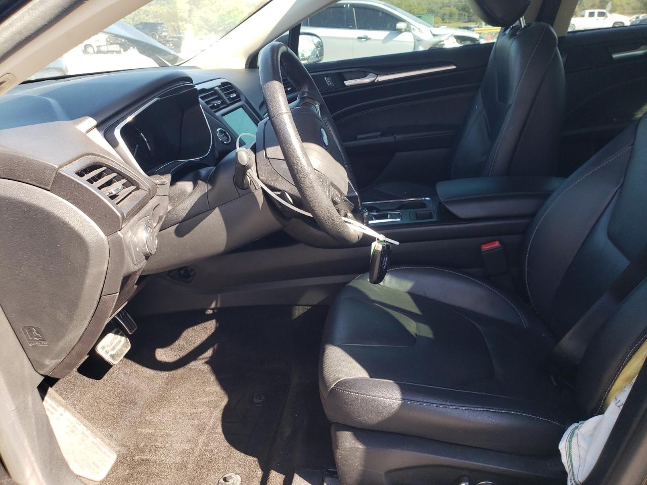 2018 Ford Fusion Titanium/Platinum VIN: 3FA6P0D93JR268756 Lot: 85692005