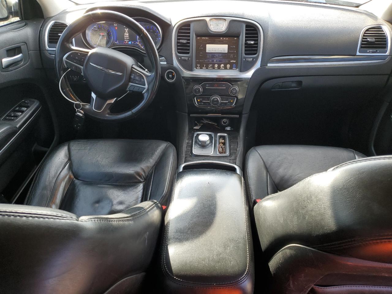 2015 Chrysler 300 Limited VIN: 2C3CCAAGXFH756255 Lot: 82662025