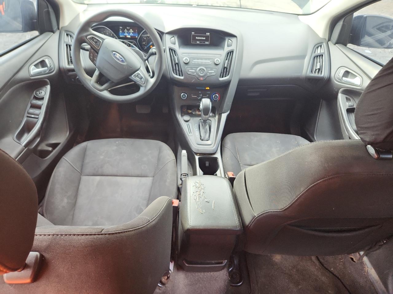 2018 Ford Focus Se VIN: 1FADP3F25JL279863 Lot: 86262165