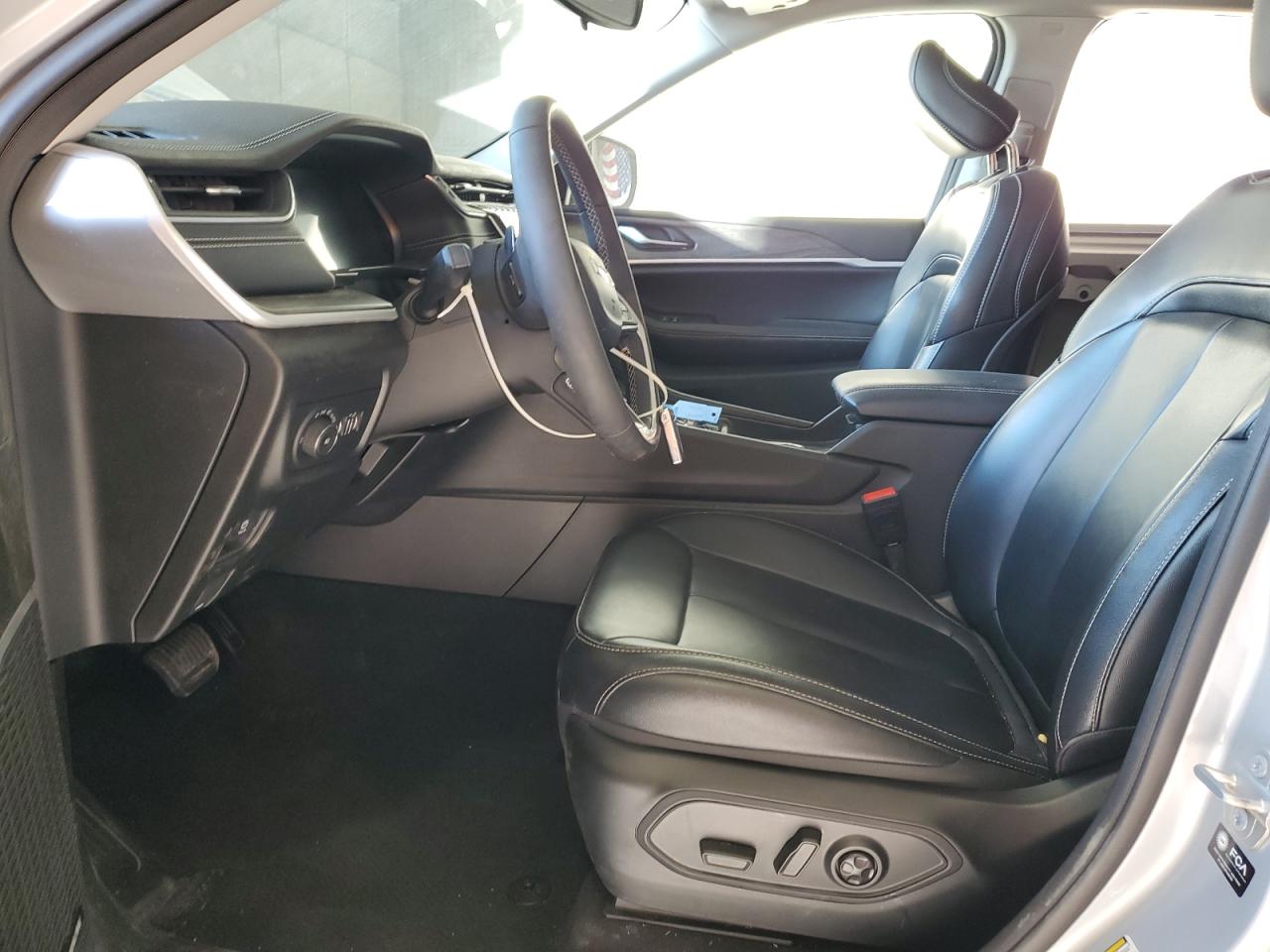 2024 Jeep Grand Cherokee L Limited VIN: 1C4RJKBG3R8922383 Lot: 85654645