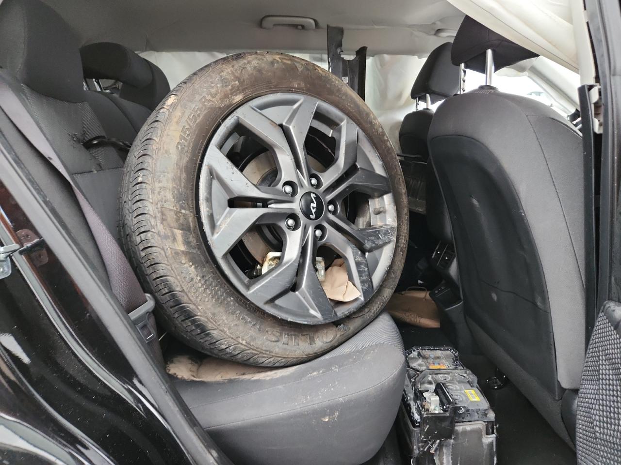 2024 Kia Seltos Lx VIN: KNDEPCAA7R7584962 Lot: 89836275