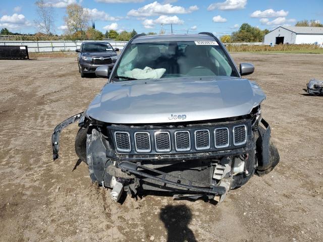  JEEP COMPASS 2018 Серебристый
