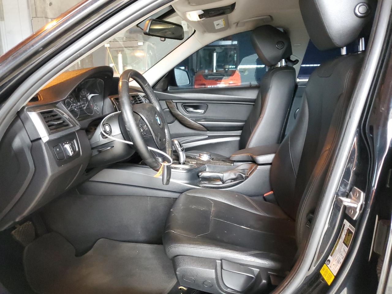 2017 BMW 320 I VIN: WBA8A9C38HK620523 Lot: 85203835