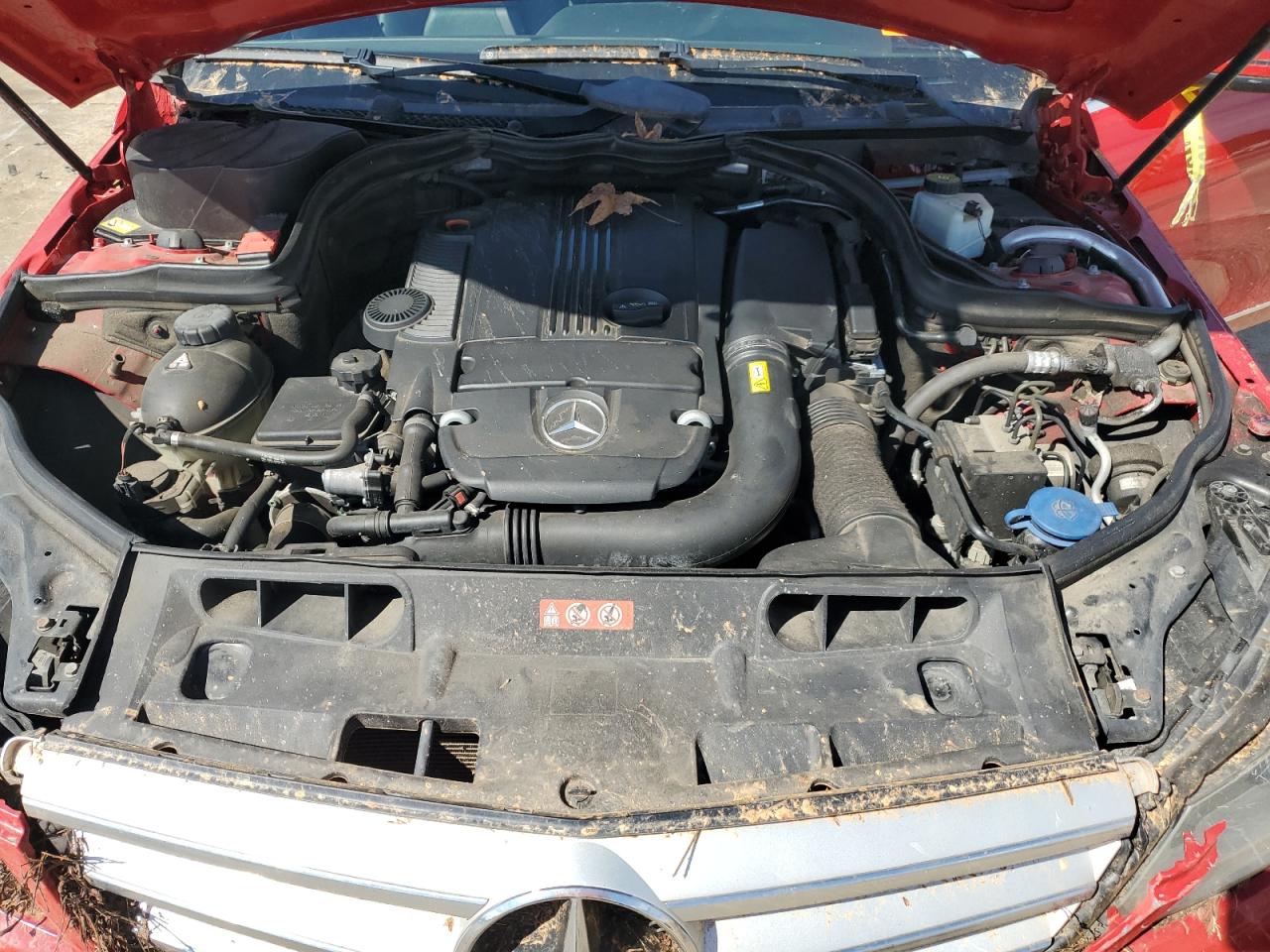 2013 Mercedes-Benz C 250 VIN: WDDGF4HB8DR256324 Lot: 84898985