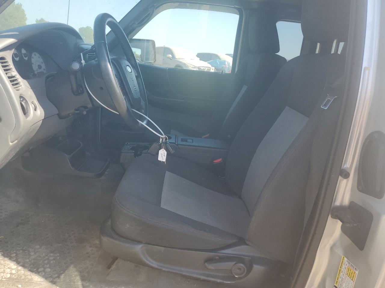 2011 Ford Ranger Super Cab VIN: 1FTLR4FE7BPB04735 Lot: 81916475