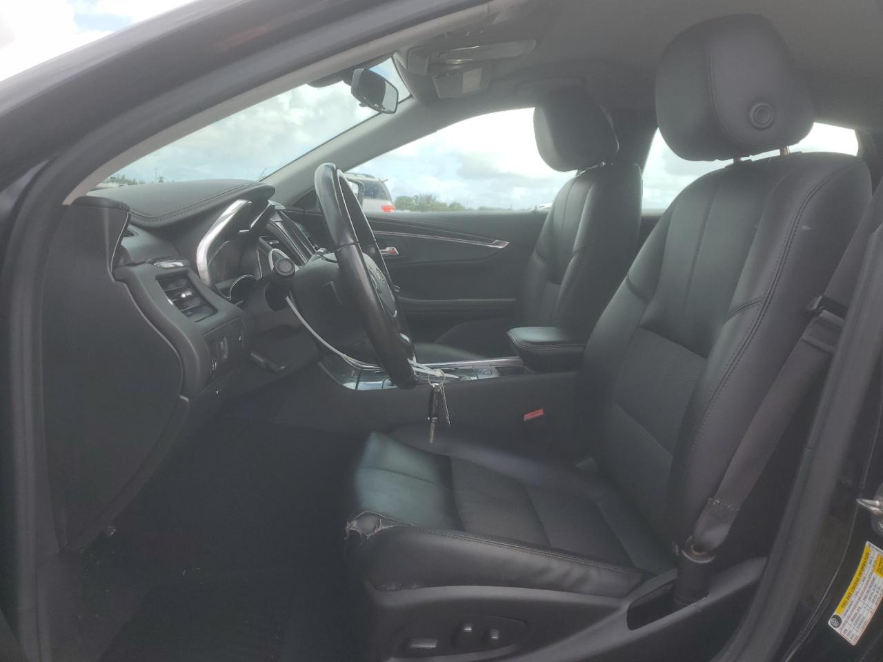 2017 Chevrolet Impala Lt VIN: 2G1105S31H9175618 Lot: 82205305