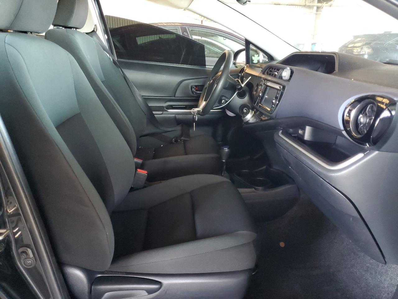 2016 Toyota Prius C VIN: JTDKDTB39G1121457 Lot: 90890355