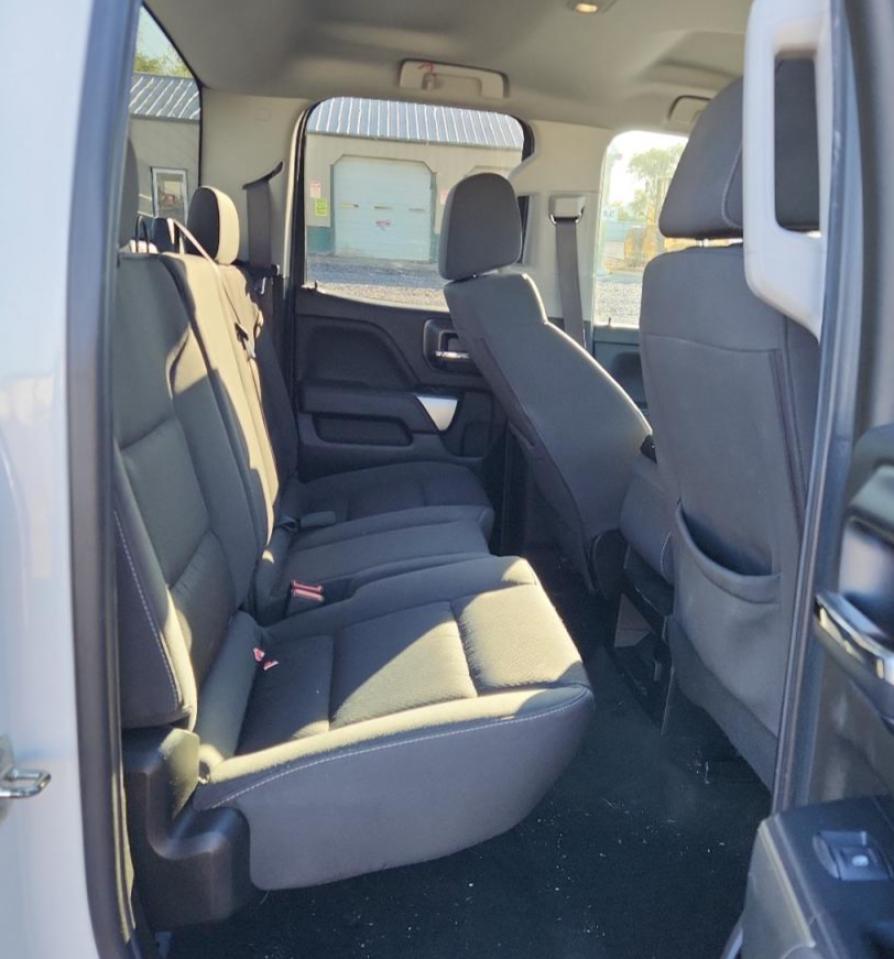 2018 Chevrolet Silverado K1500 Lt VIN: 1GCVKREC8JZ238599 Lot: 84880475