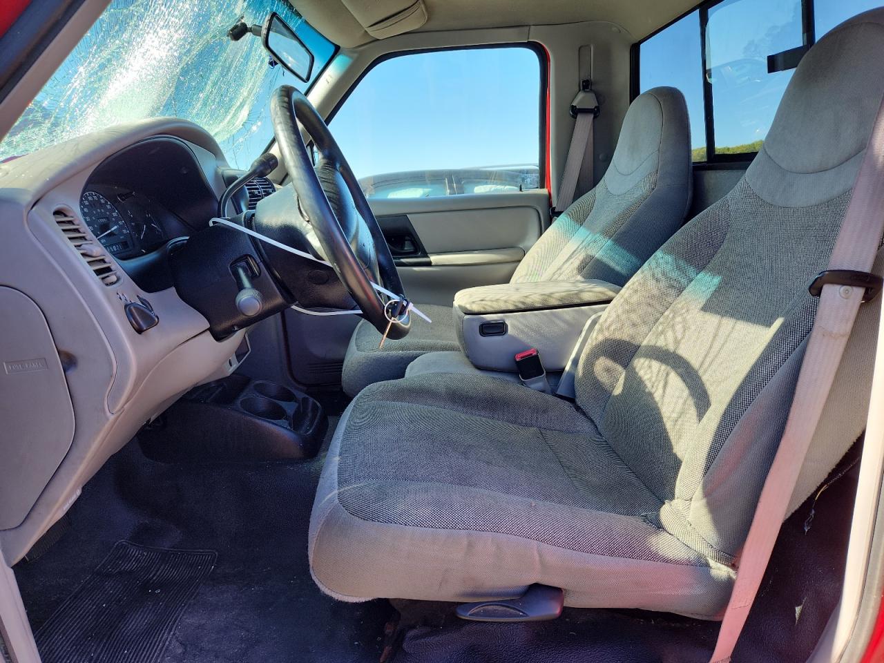 2000 Ford Ranger VIN: 1FTYR10C3YTB19583 Lot: 87172595