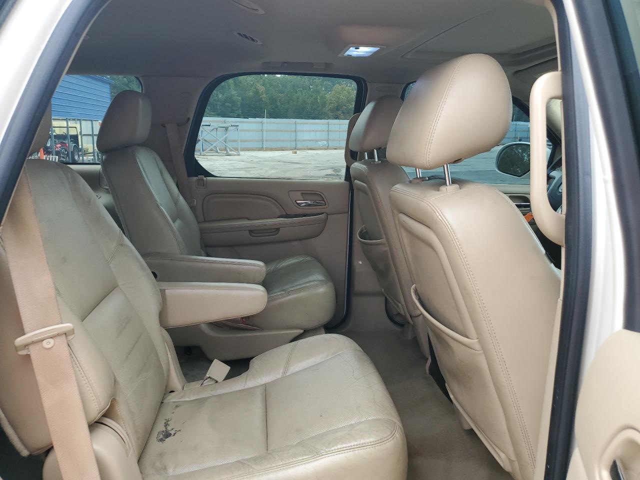 2011 Cadillac Escalade Luxury VIN: 1GYS4BEF6BR185069 Lot: 86264605