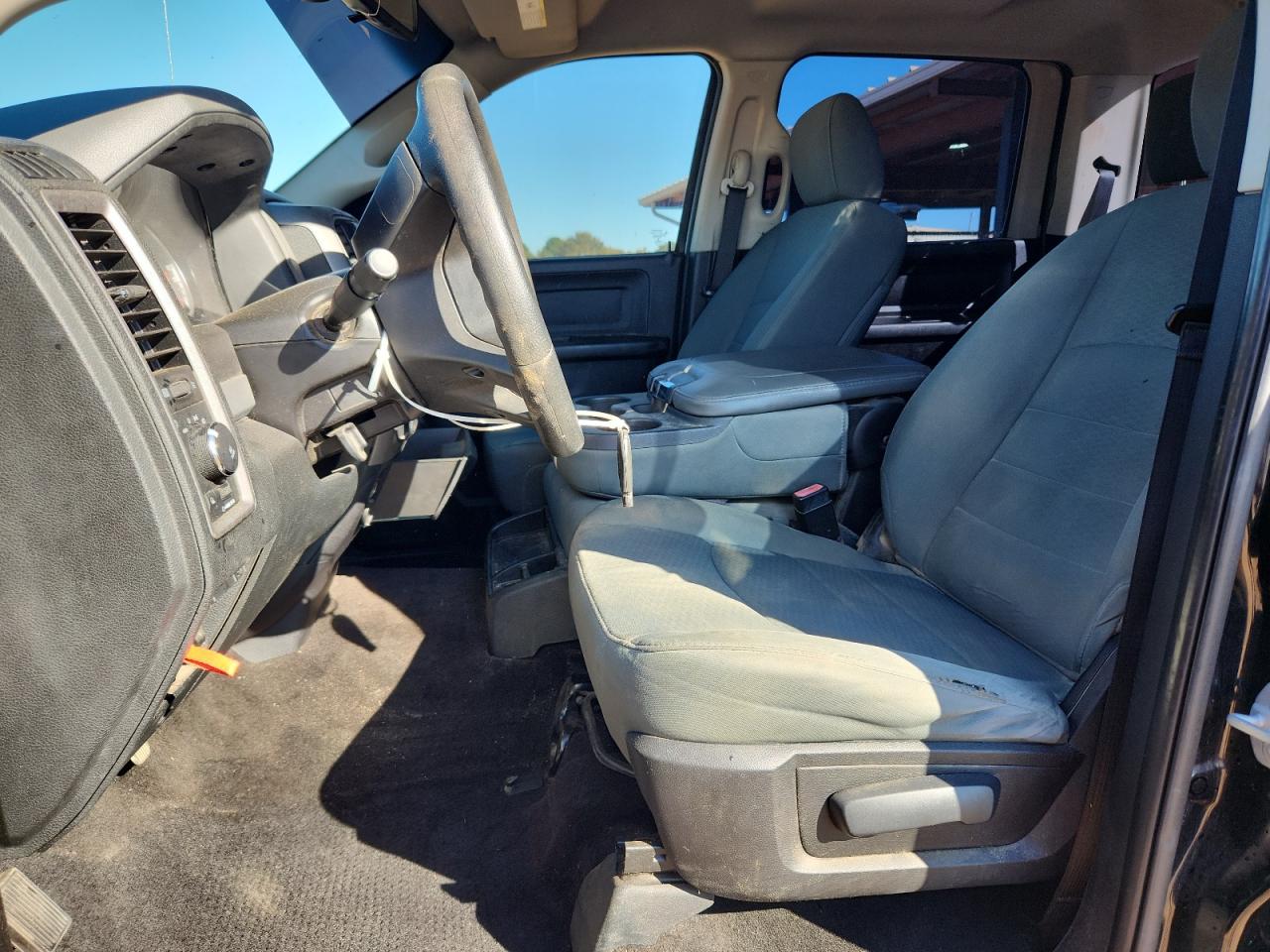 2015 Ram 1500 St VIN: 1C6RR6KT9FS565584 Lot: 86895725