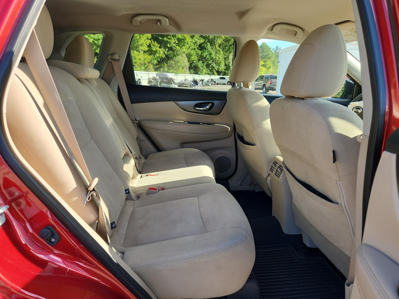 2016 Nissan Rogue S VIN: KNMAT2MT1GP632390 Lot: 82184265