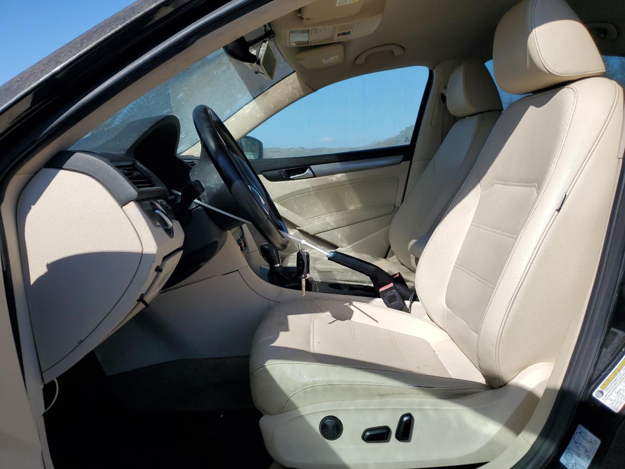 2014 Volkswagen Passat S VIN: 1VWAP7A35EC003609 Lot: 85783295