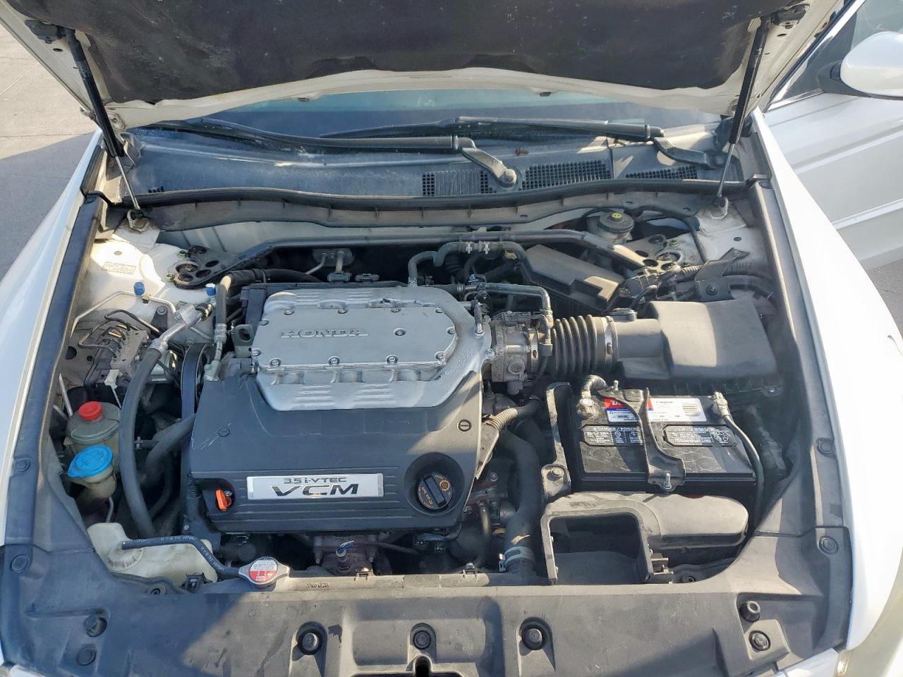 2011 Honda Accord Exl VIN: 1HGCP3F81BA026404 Lot: 82300625