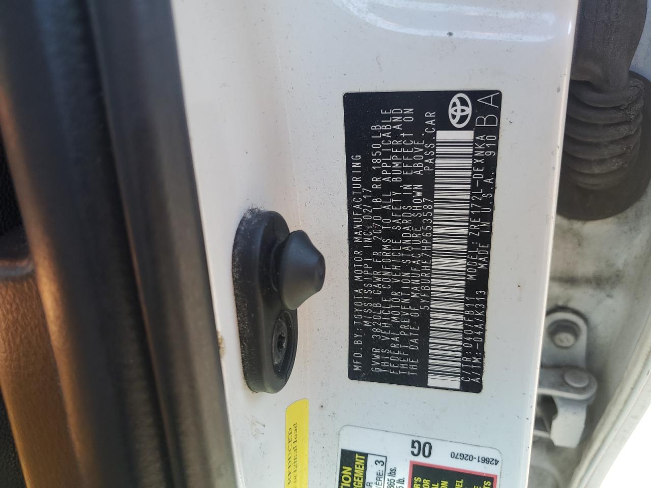 2017 Toyota Corolla L VIN: 5YFBURHE7HP653587 Lot: 84636545