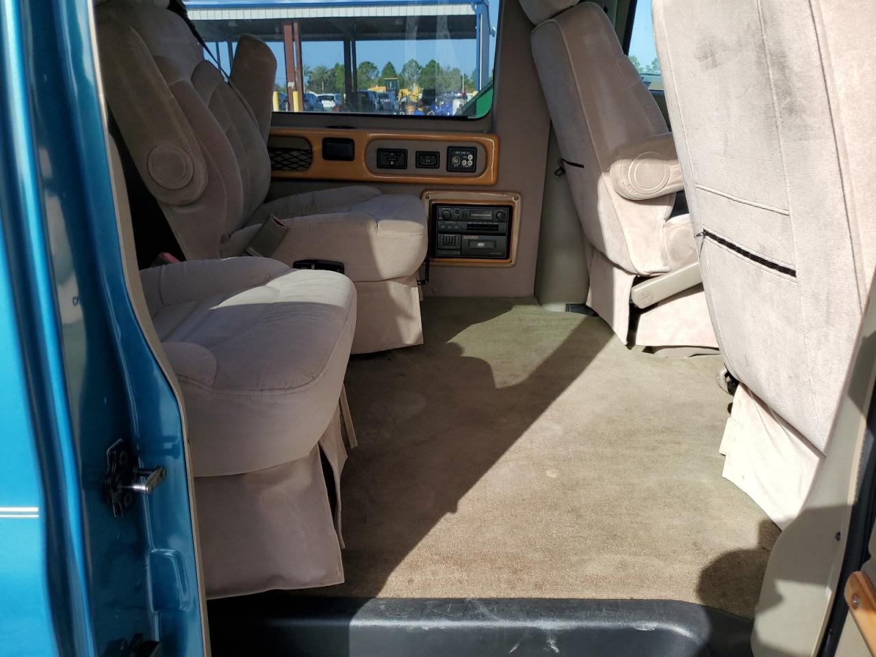 1999 Chevrolet Express G1500 VIN: 1GBFG15R1X1087211 Lot: 85136105