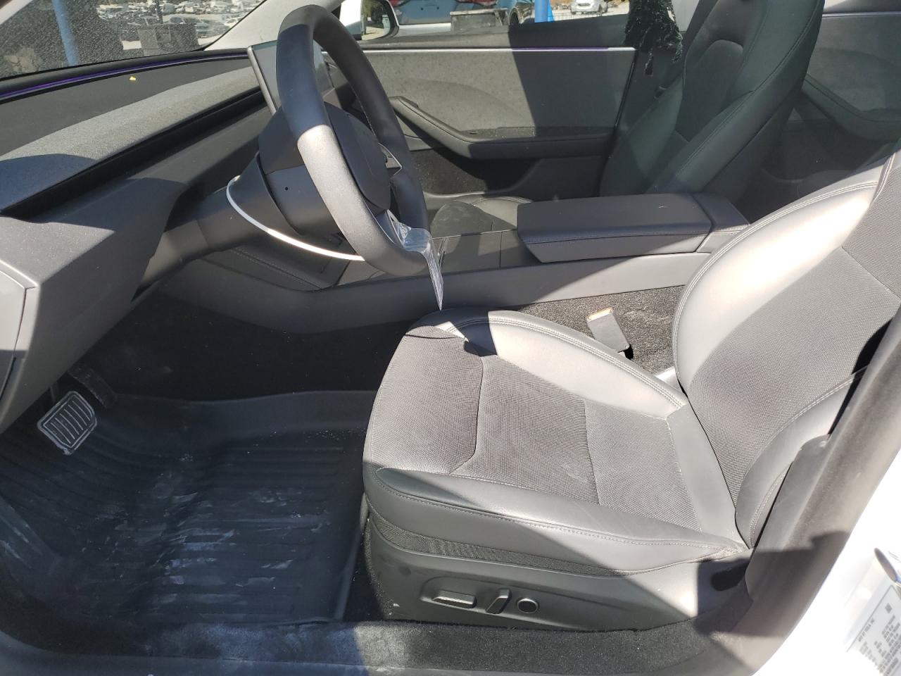 2025 Tesla Model 3 VIN: 5YJ3E1EA0SF988603 Lot: 82632065