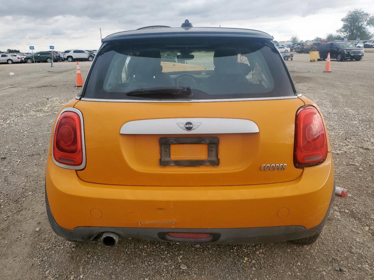 2015 Mini Cooper VIN: WMWXM5C54F3A58773 Lot: 90489905