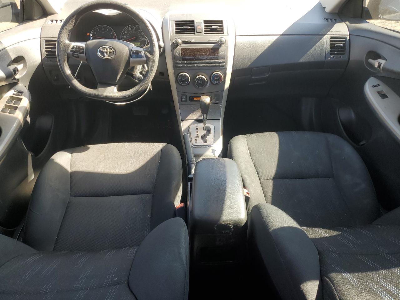 2011 Toyota Corolla Base VIN: 2T1BU4EE5BC632834 Lot: 82294815