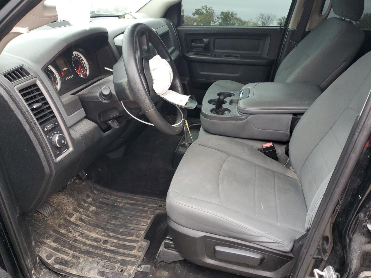 2015 Ram 1500 St VIN: 1C6RR7KT5FS551056 Lot: 82769505