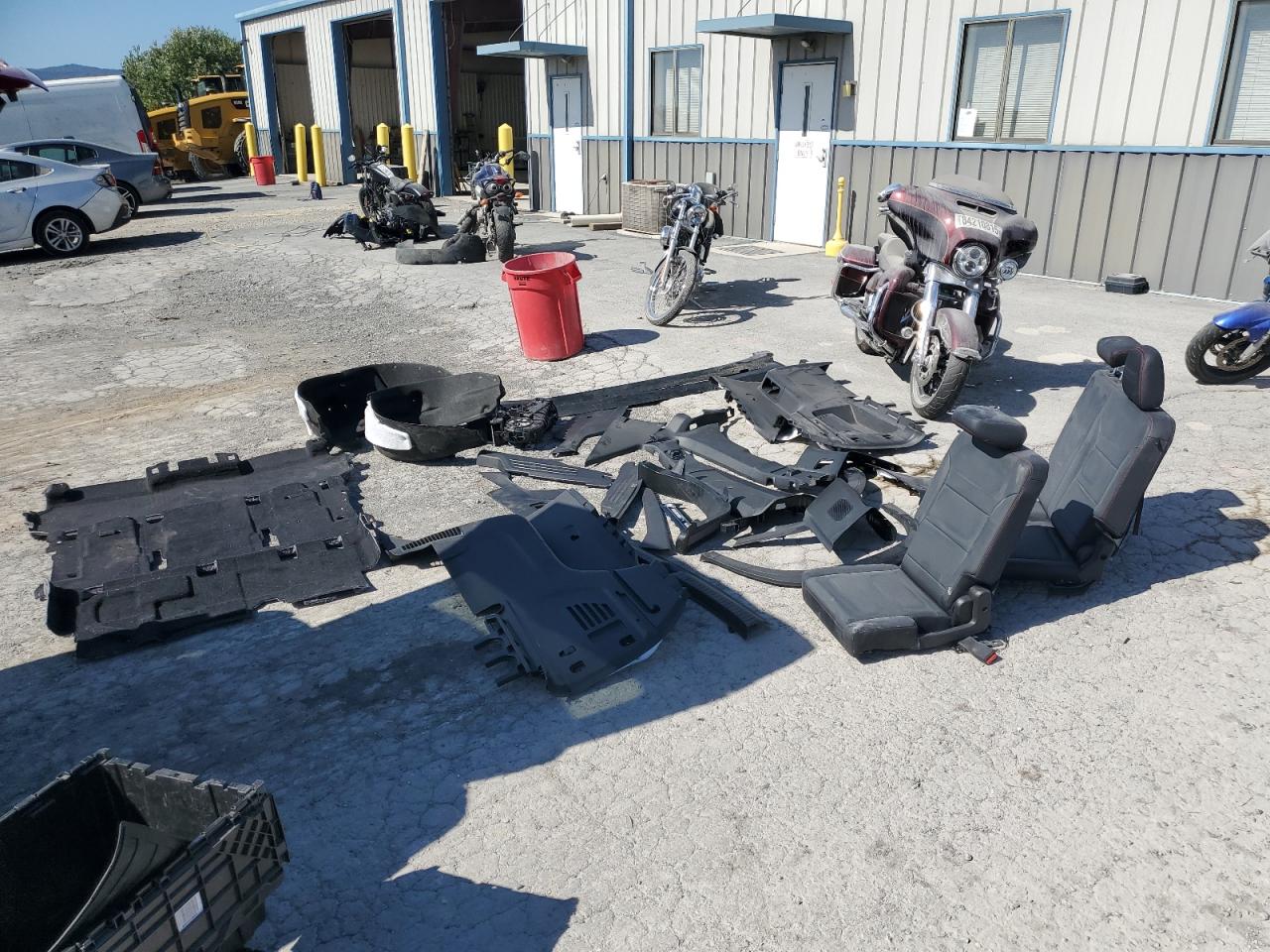 2025 Chevrolet Traverse Z71 VIN: 1GNEVJRS0SJ178416 Lot: 84756305