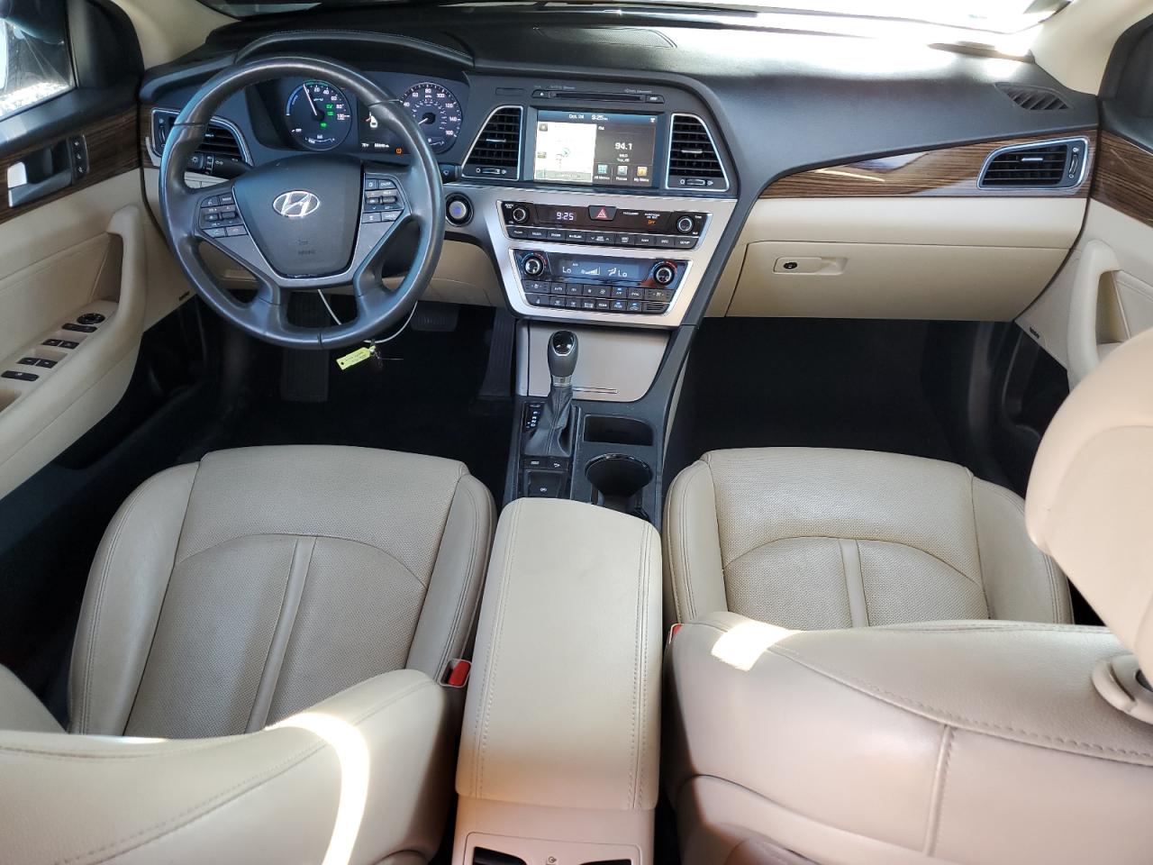 2016 Hyundai Sonata Hybrid VIN: KMHE34L11GA008309 Lot: 82738275