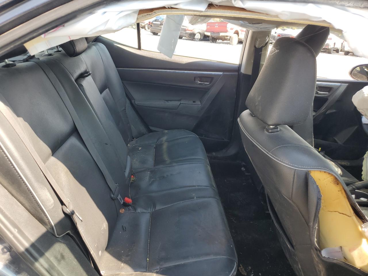 2015 Toyota Corolla L VIN: 5YFBURHE1FP245308 Lot: 81972025