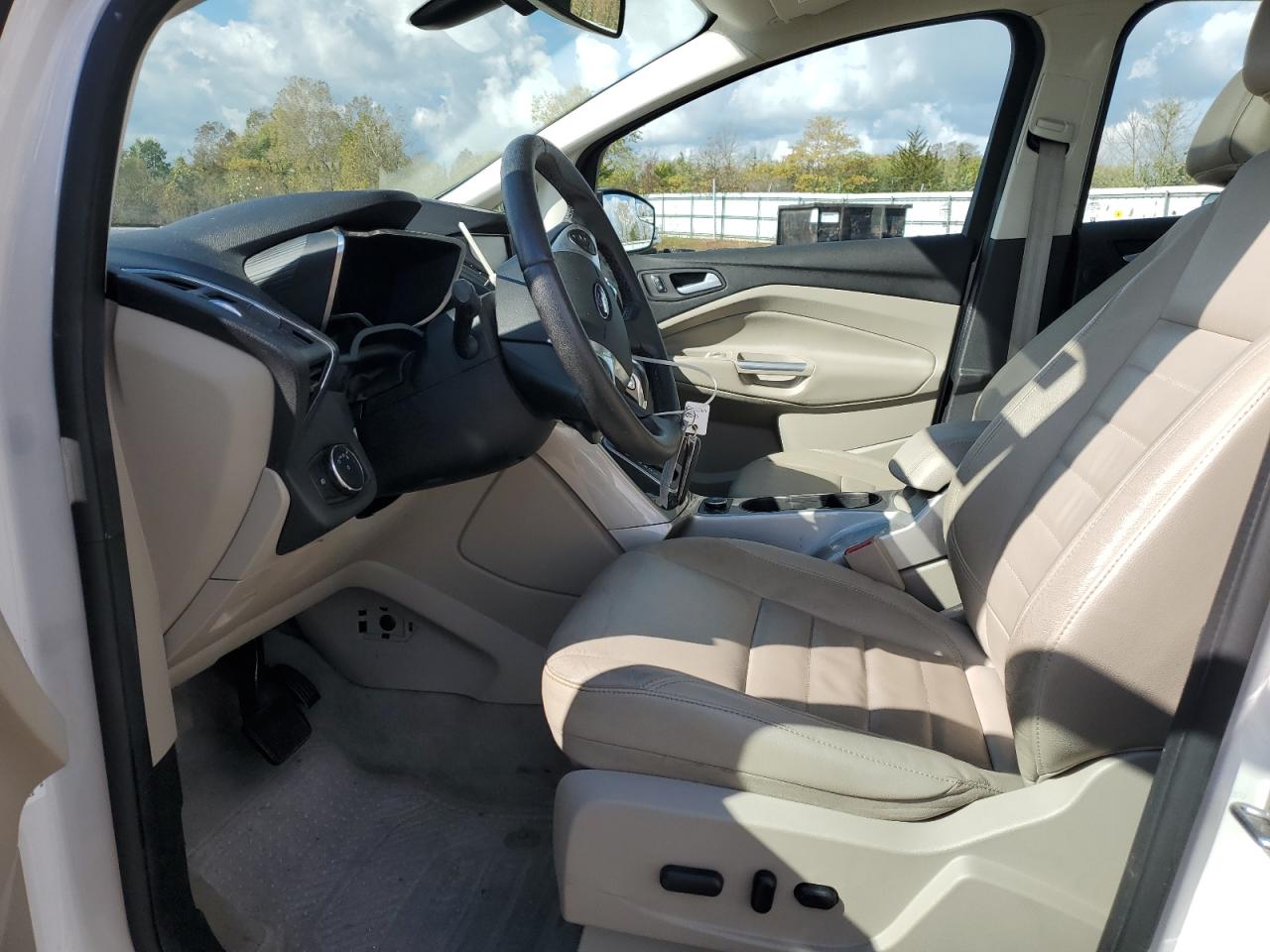 2013 Ford C-Max Premium VIN: 1FADP5CU2DL516380 Lot: 82295165