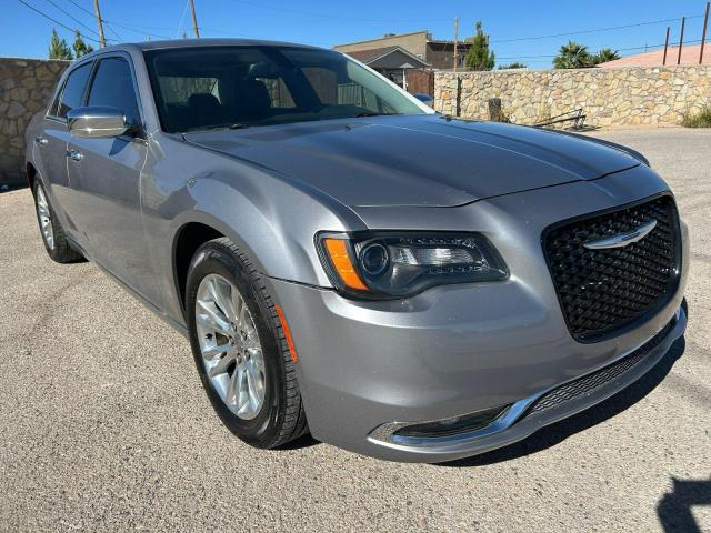 2016 Chrysler 300C