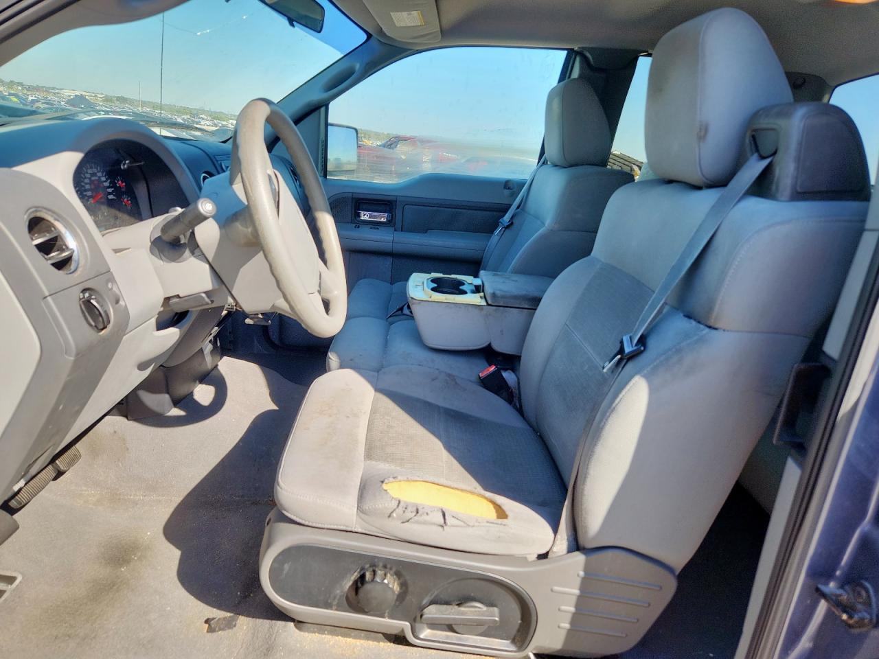 2004 Ford F150 VIN: 1FTRX12W24NA56637 Lot: 85576955