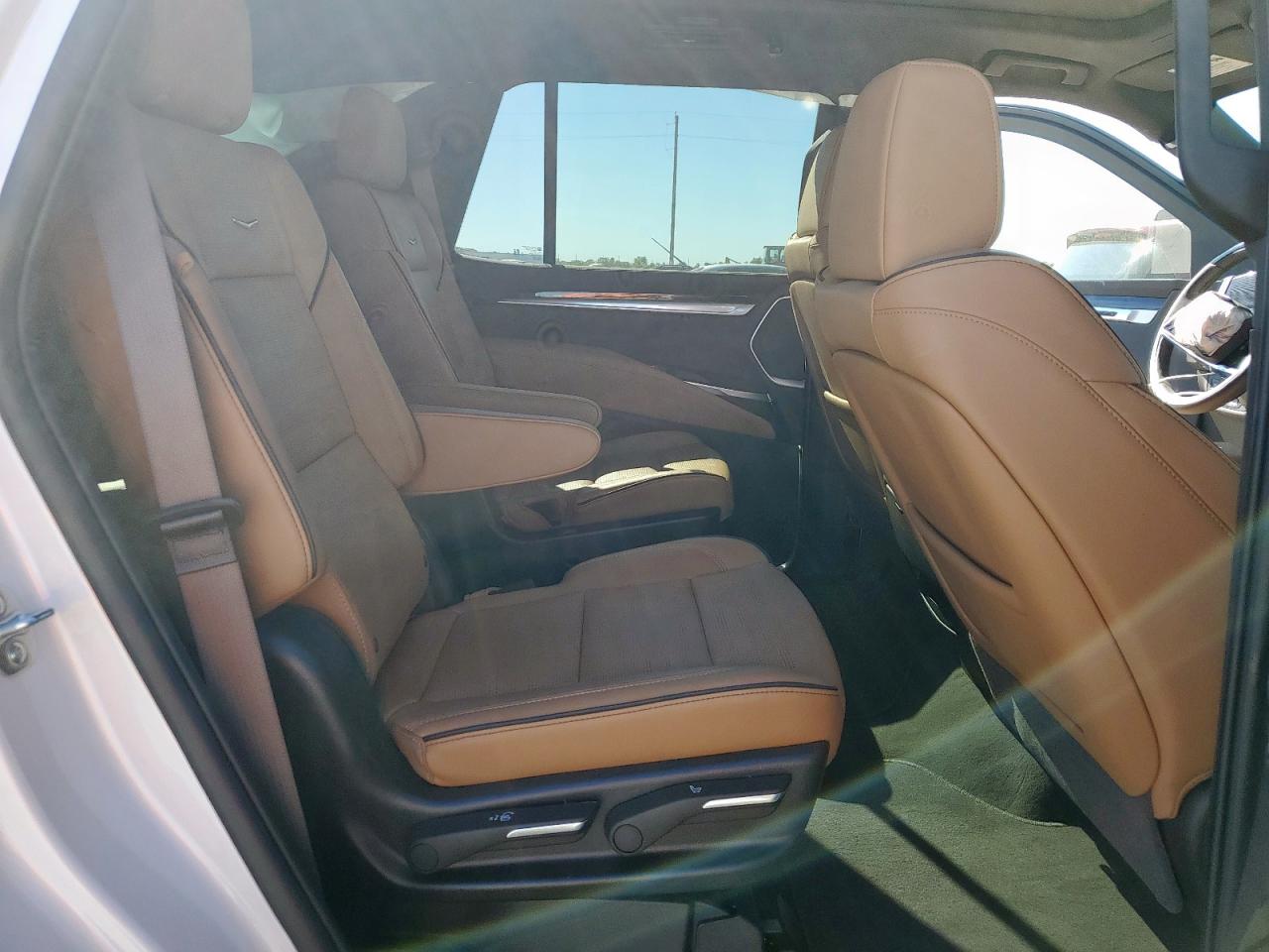 2025 Cadillac Escalade Premium Luxury VIN: 1GYS8CRL5SR264324 Lot: 90646985