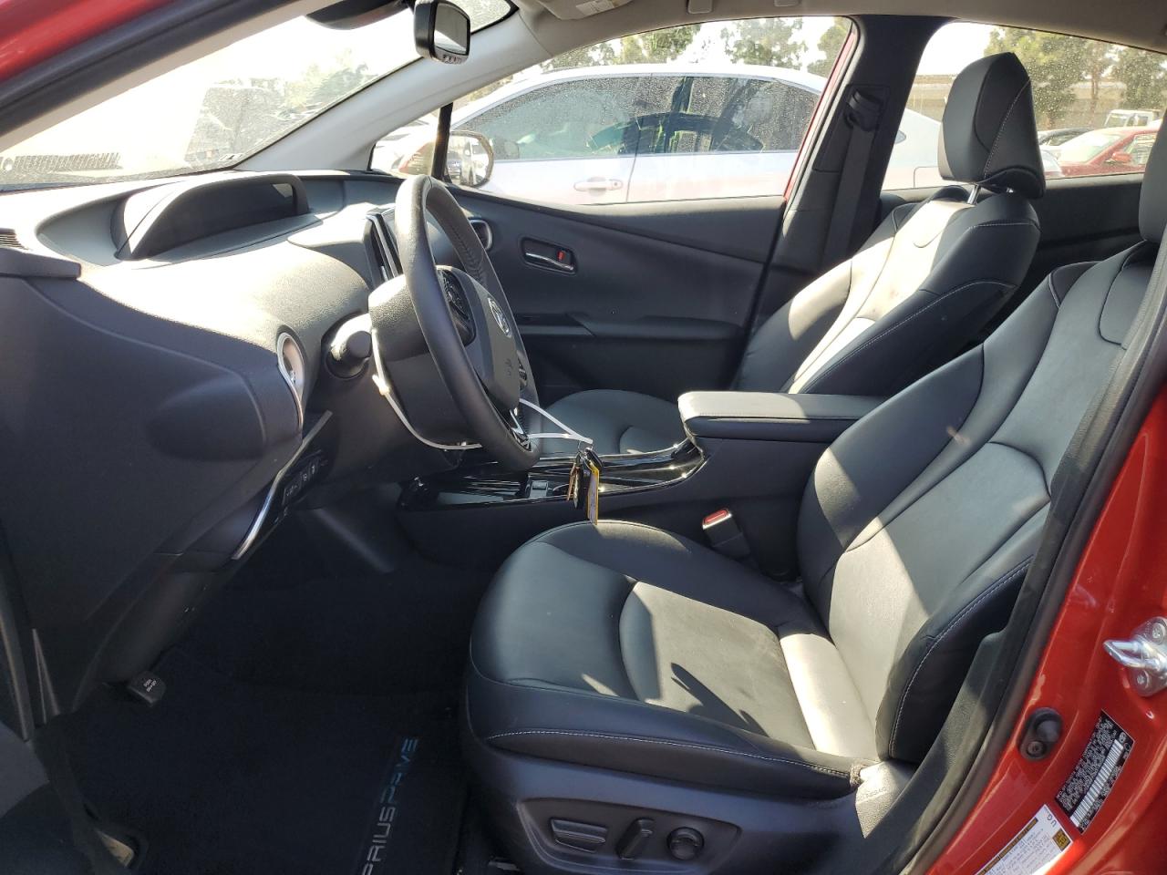 2021 Toyota Prius Prime Le VIN: JTDKAMFP3M3185568 Lot: 85565485