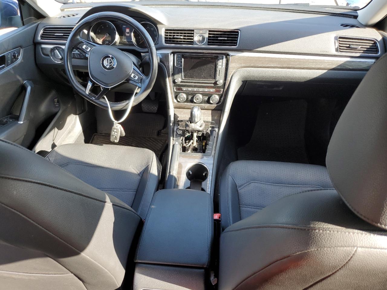 2017 Volkswagen Passat Se VIN: 1VWGT7A36HC029114 Lot: 84441625