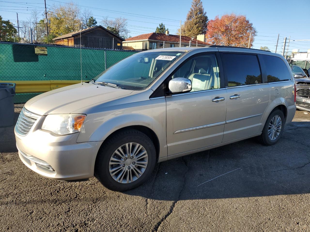2013 Chrysler Town & Country Touring L gold van flexible 2C4RC1CG7DR537554 photo #1