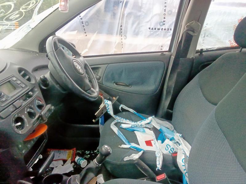 2004 TOYOTA YARIS 1.0 VVT-I BLUE 5DR