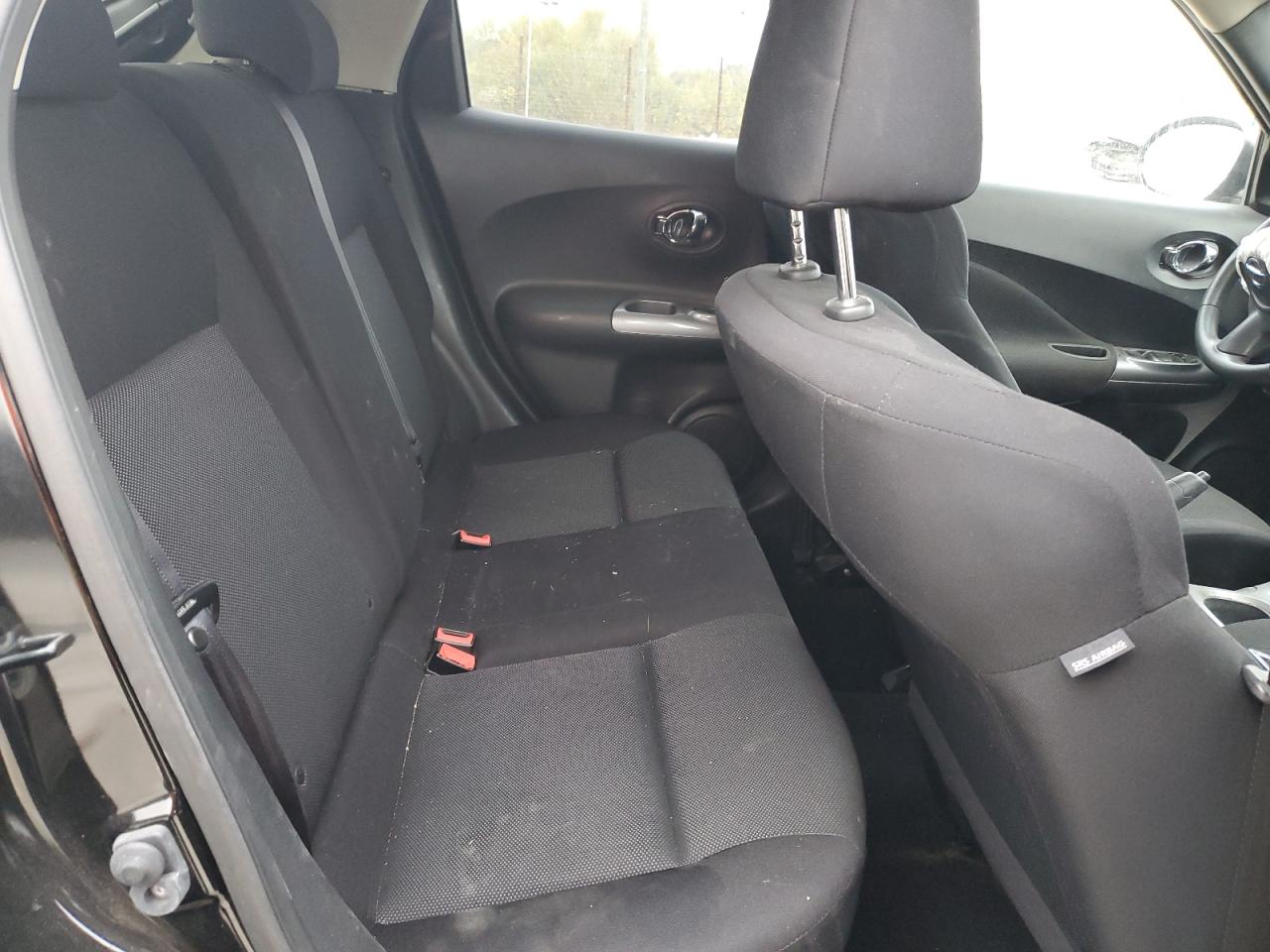 2014 Nissan Juke S VIN: JN8AF5MV8ET484113 Lot: 82721025