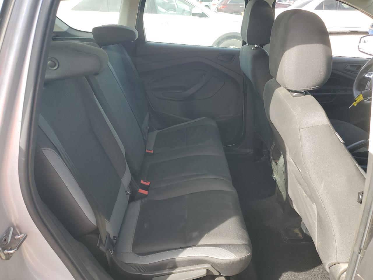 2016 Ford Escape S VIN: 1FMCU0F77GUB47646 Lot: 89550315