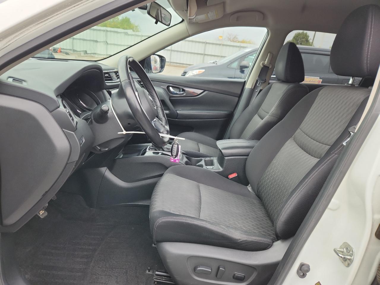 2018 Nissan Rogue S VIN: JN8AT2MV6JW307799 Lot: 86122205