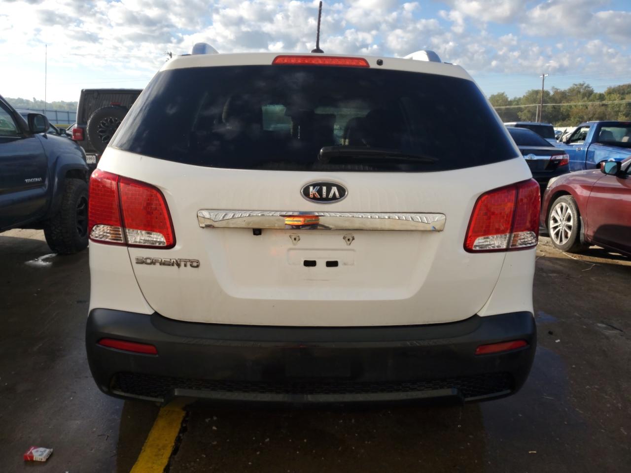 2013 Kia Sorento Lx VIN: 5XYKT4A27DG374774 Lot: 86133795