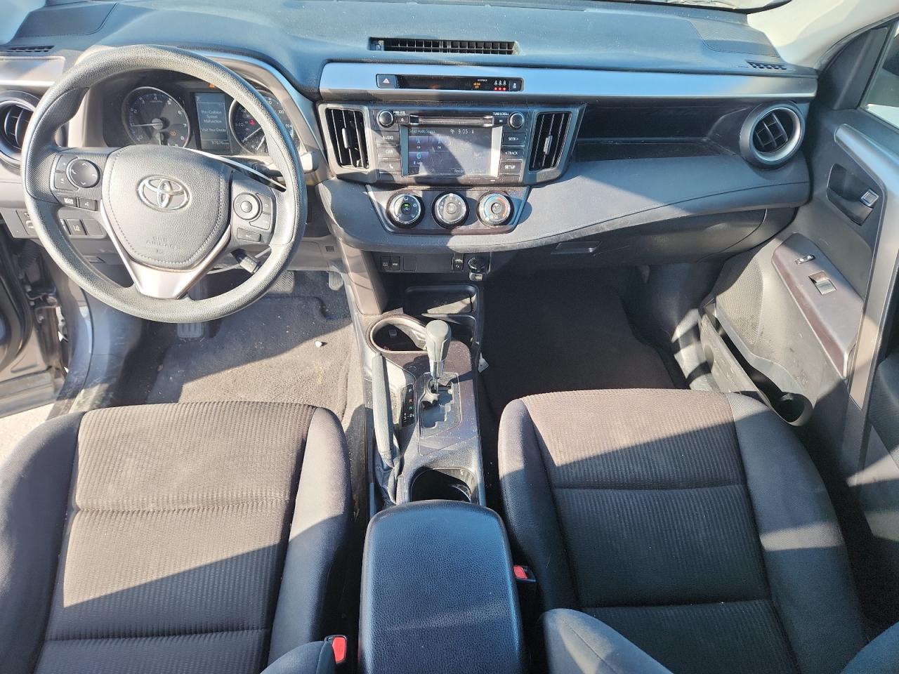 2018 Toyota Rav4 Le VIN: JTMZFREV0JJ158204 Lot: 82266285