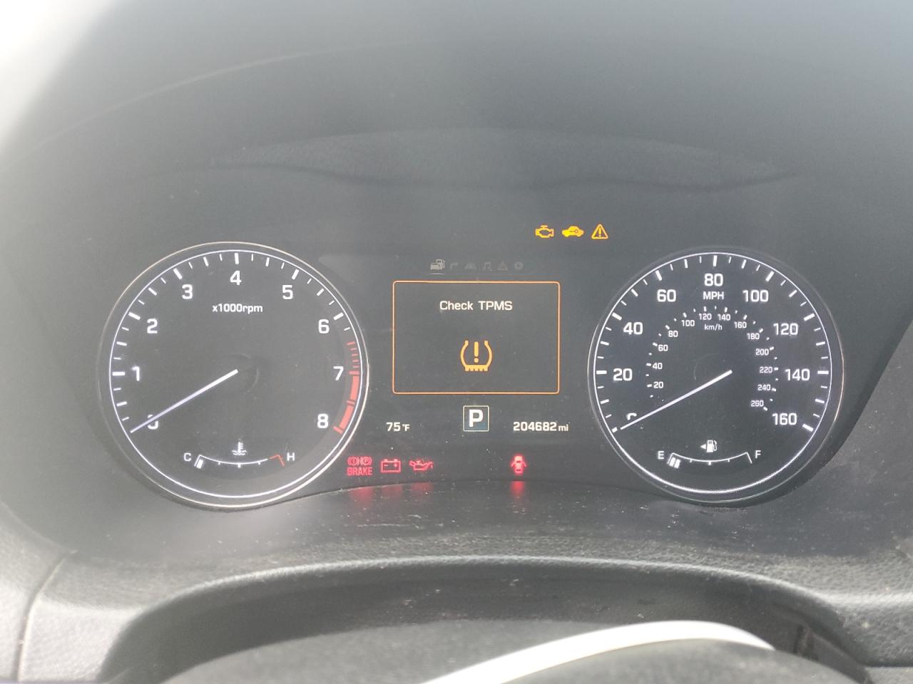 2015 Hyundai Genesis 3.8L VIN: KMHGN4JE7FU033382 Lot: 82290205