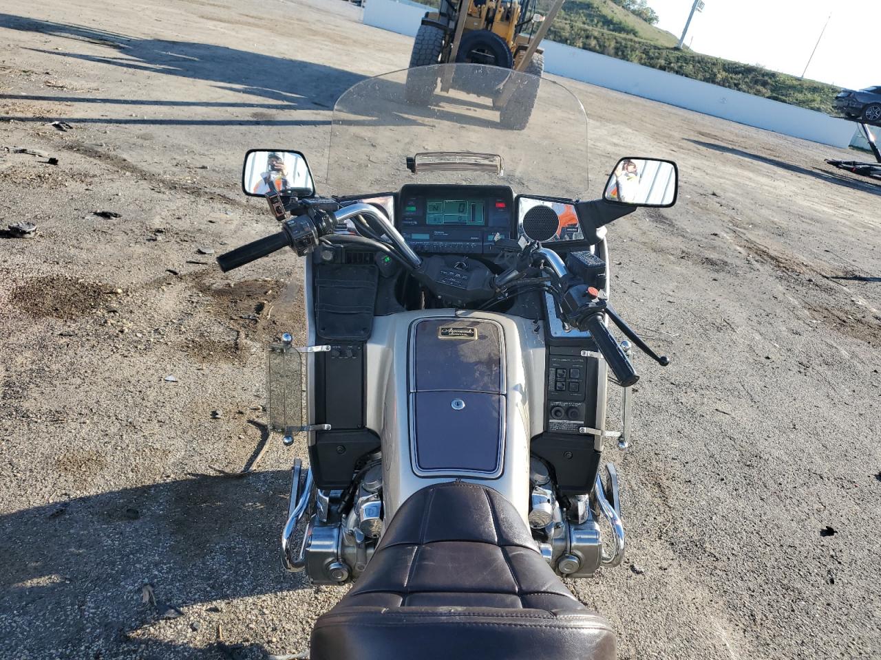 1985 Honda Gl1200 A VIN: 1HFSC1425FA125991 Lot: 86234265