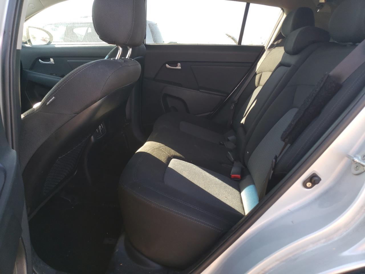 2014 Kia Sportage Base VIN: KNDPB3AC3E7615885 Lot: 85737925