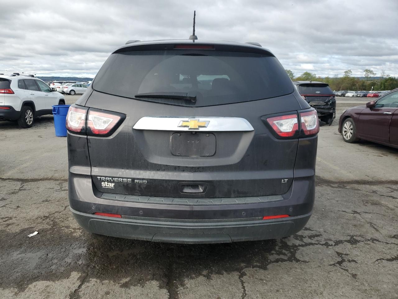 2017 Chevrolet Traverse Lt VIN: 1GNKVGKD3HJ214657 Lot: 82448955