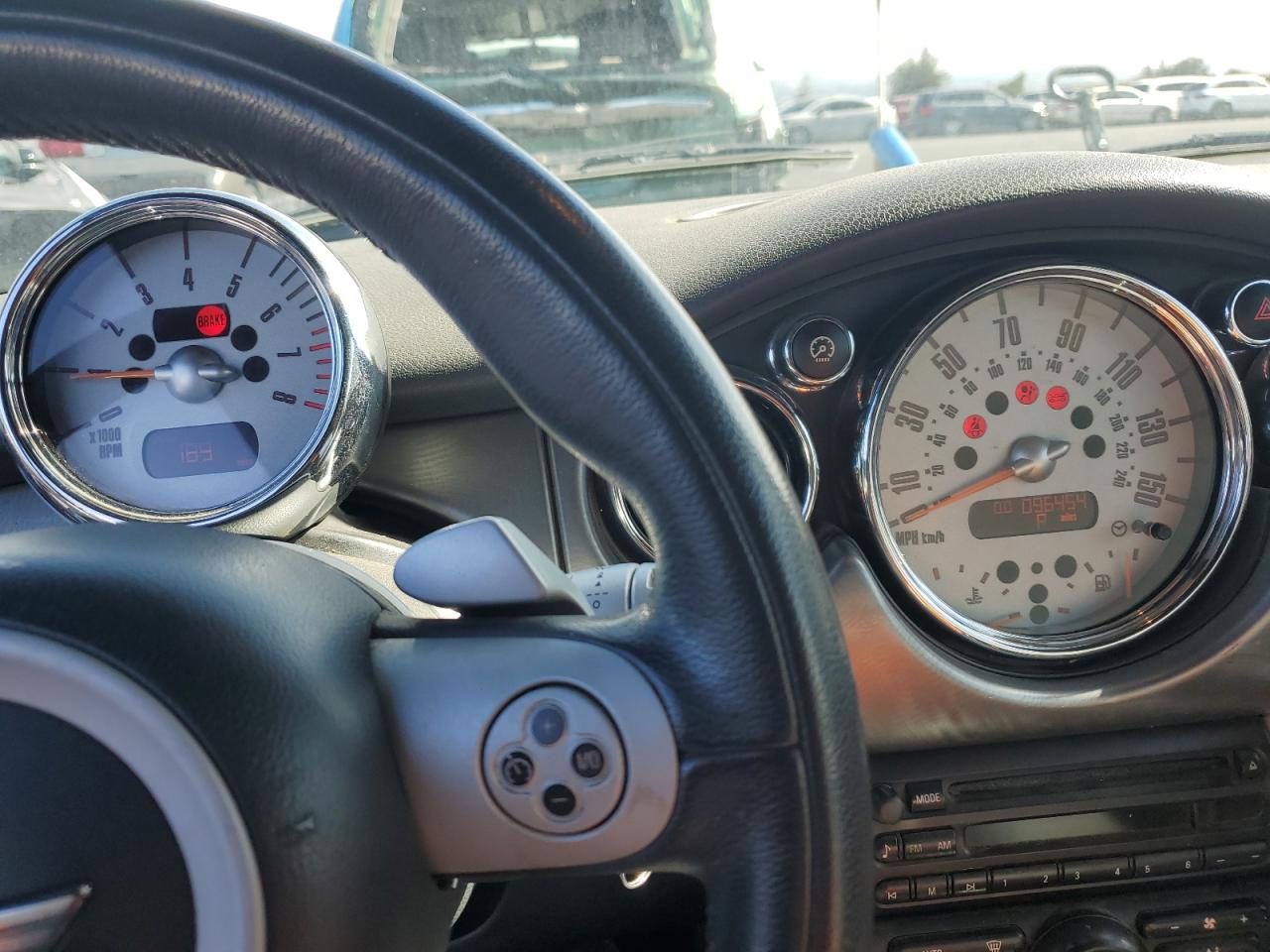 2005 Mini Cooper S VIN: WMWRH33585TK56317 Lot: 84988075