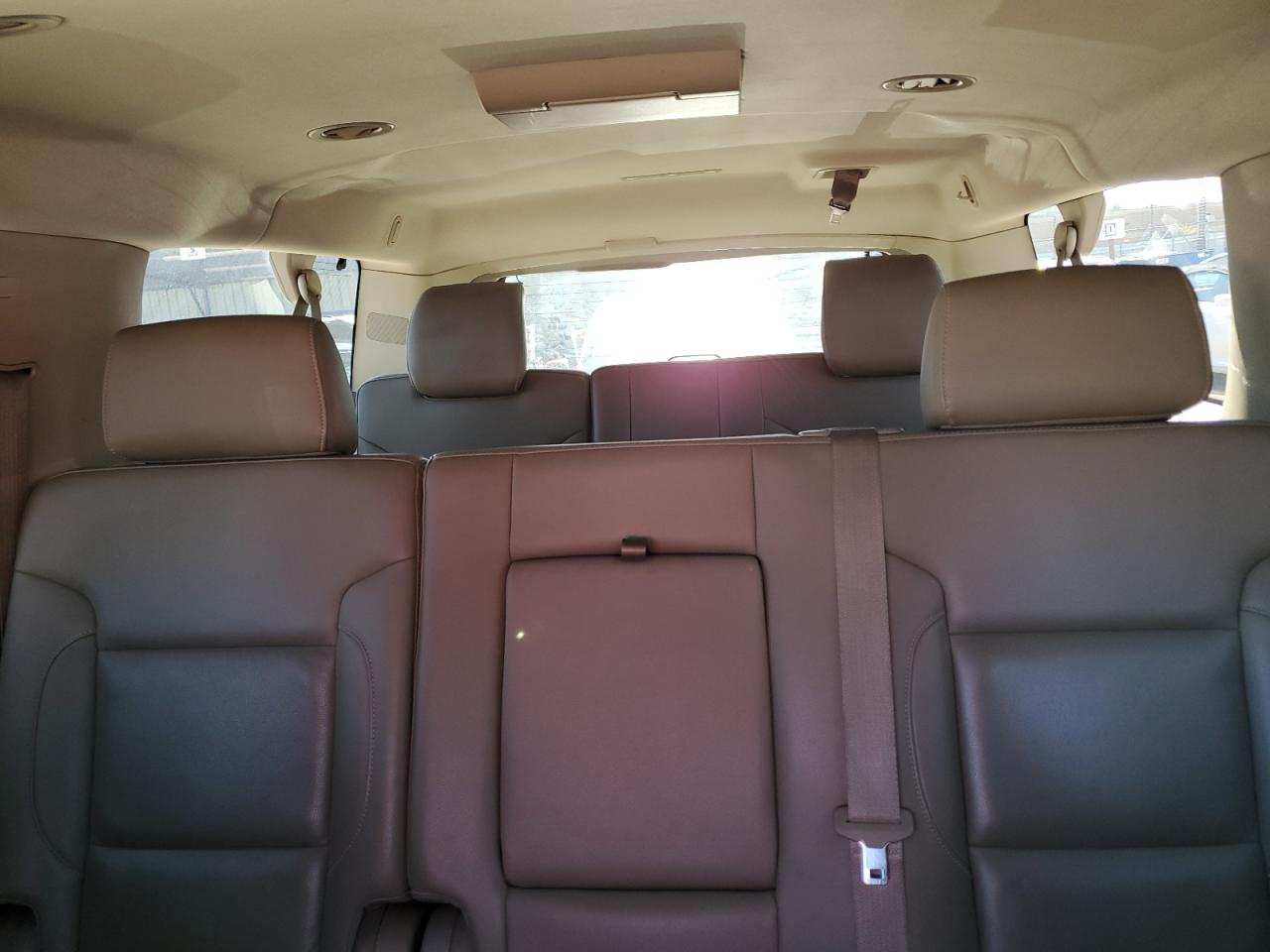 2015 Chevrolet Suburban K1500 Lt VIN: 1GNSKJKC8FR549909 Lot: 82378245