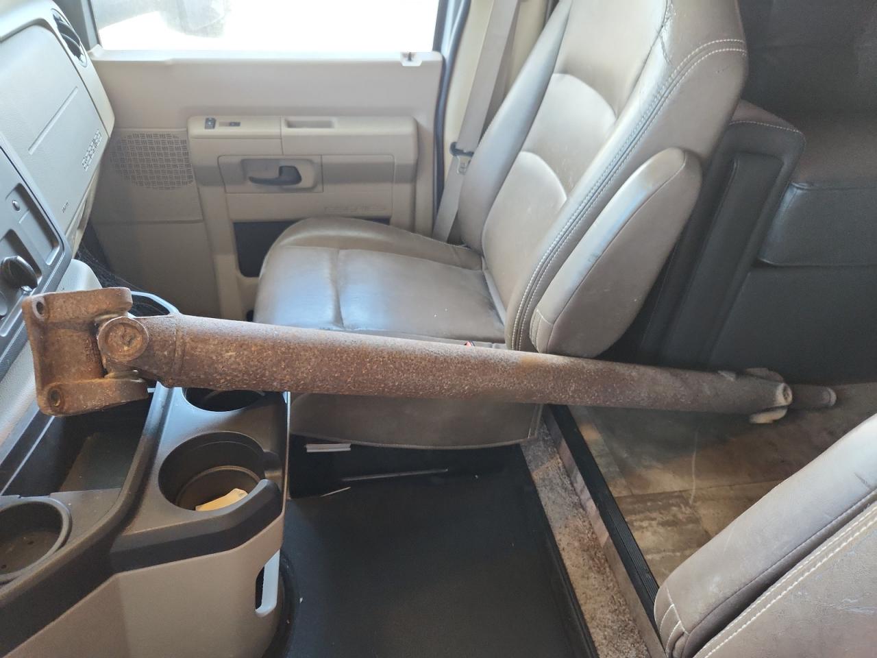 2016 Ford Econoline E450 Super Duty Cutaway Van VIN: 1FDXE4FS3GDC01101 Lot: 84639685