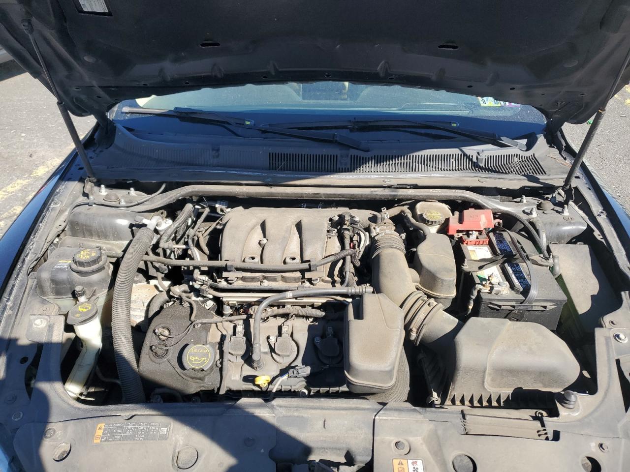 2017 Ford Taurus Limited VIN: 1FAHP2J89HG136828 Lot: 85195065