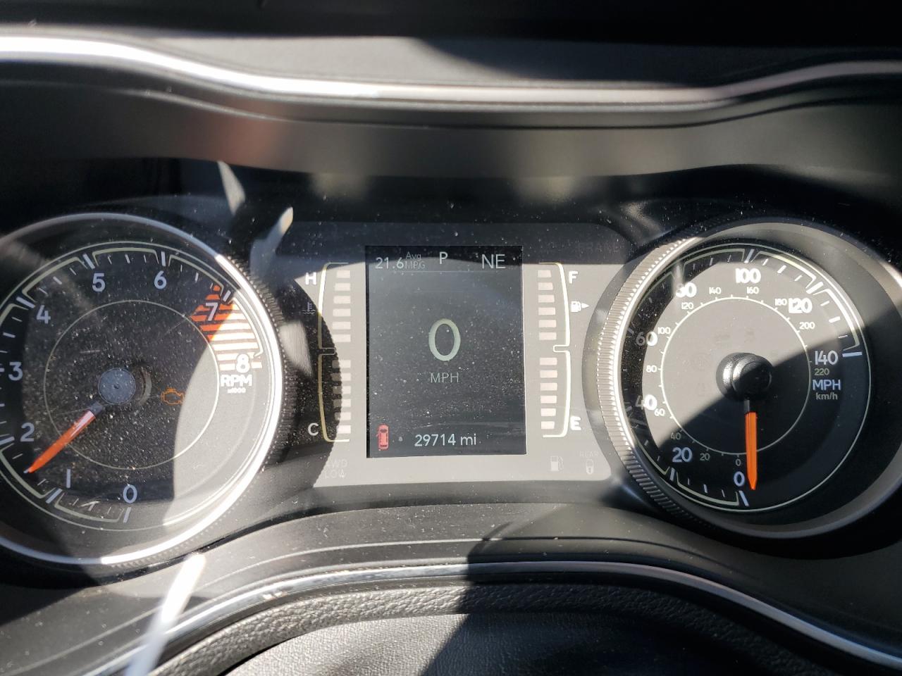 2019 Jeep Cherokee Latitude Plus VIN: 1C4PJMLX8KD105117 Lot: 85863375